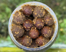 Load image into Gallery viewer, Green Lipped Garlics